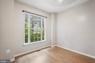 905 Royal Elm Ct, Herndon, VA 20170 - Photo 23