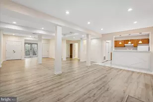 905 Royal Elm Ct, Herndon, VA 20170 - Photo 5