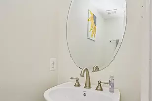 8606 Rocky Gap Ct, Lorton, VA 22079 - Photo 17