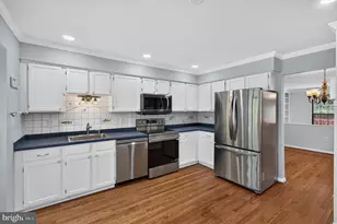 3952 Rosebay Ct, Fairfax, VA 22033 - Photo 9