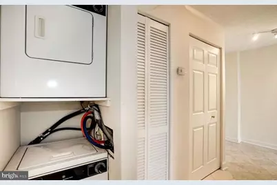 6800 Fleetwood Road #913, McLean, VA 22101 - Photo 11
