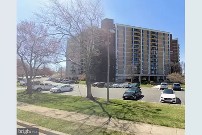 6800 Fleetwood Road #913, McLean, VA 22101 - Photo 1