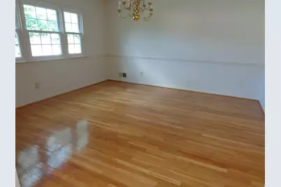 8126 Dunsinane Court, McLean, VA 22102 - Photo 3