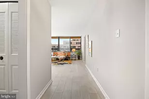 3701 S George Mason Dr, Falls Church, VA 22041 - Photo 3