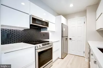 7707 Lafayette Forest Drive #21, Annandale, VA 22003 - Photo 5