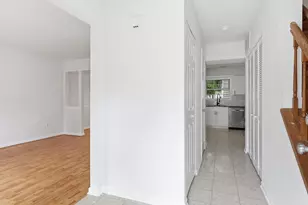 6255 Astrid Cove, Centreville, VA 20120 - Photo 5