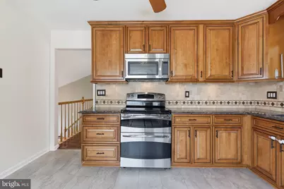7690 Green Garland Drive, Springfield, VA 22153 - Photo 5