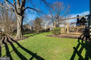 3022 Dower House Dr, Herndon, VA 20171 - Photo 5