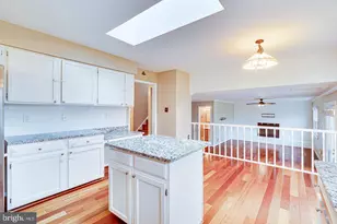 3022 Dower House Dr, Herndon, VA 20171 - Photo 19