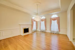 731 Utterback Store Rd, Great Falls, VA 22066 - Photo 5