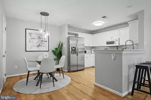 4303 Chariot Ct, Fairfax, VA 22030 - Photo 11