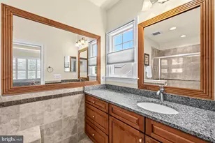 6189 Adeline Ct, McLean, VA 22101 - Photo 37