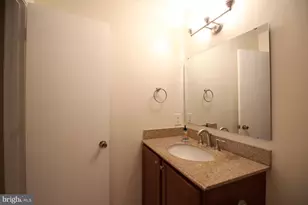10118 Oakton Terrace Rd, Oakton, VA 22124 - Photo 21