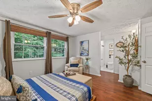 7315 Golden Horseshoe Ct, Springfield, VA 22153 - Photo 15