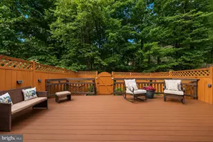 7315 Golden Horseshoe Ct, Springfield, VA 22153 - Photo 35