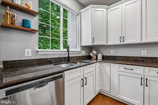 8429 Carmela Cir, Springfield, VA 22153 - Photo 21