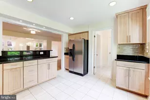 8509 Jeffersonian Ct, Vienna, VA 22182 - Photo 9