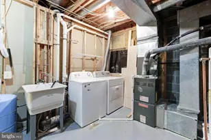8509 Jeffersonian Ct, Vienna, VA 22182 - Photo 37