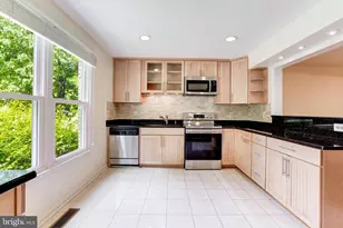 8509 Jeffersonian Ct, Vienna, VA 22182 - Photo 5