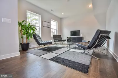8276 Safarian Way, Alexandria, VA 22309 - Photo 5