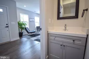 8276 Safarian Way, Alexandria, VA 22309 - Photo 7