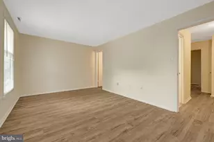 228 Commons Dr NW, Vienna, VA 22180 - Photo 23