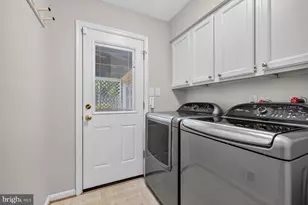 8744 Arley Dr, Springfield, VA 22153 - Photo 19