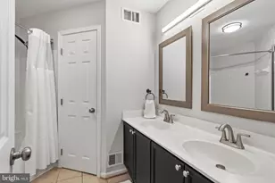14451 Glencrest Cir, Centreville, VA 20120 - Photo 19