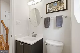 14451 Glencrest Cir, Centreville, VA 20120 - Photo 15