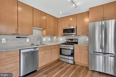 8211 Crossbrook Court #202, Lorton, VA 22079 - Photo 9