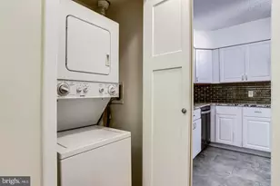 5501 Seminary Rd, Falls Church, VA 22041 - Photo 9