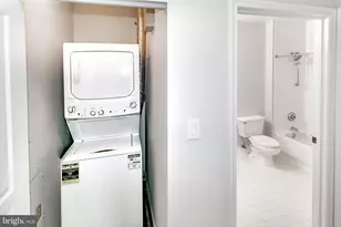 2204 Westcourt Ln, Herndon, VA 20170 - Photo 25