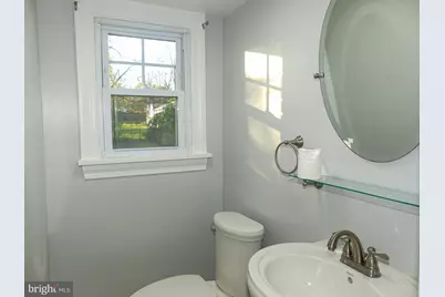 903 Crestview Drive, Herndon, VA 20170 - Photo 7