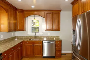 903 Crestview Dr, Herndon, VA 20170 - Photo 3