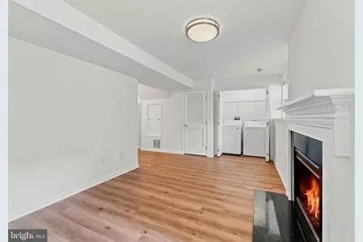 14247 Glade Spring Drive, Centreville, VA 20121 - Photo 17