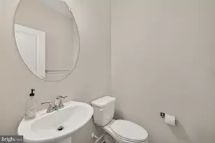 2802 Dart Dr, Alexandria, VA 22306 - Photo 23