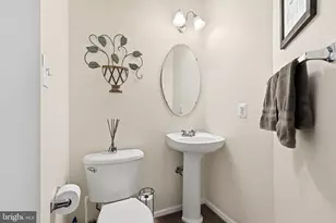 2769 Manhattan Pl, Vienna, VA 22180 - Photo 17