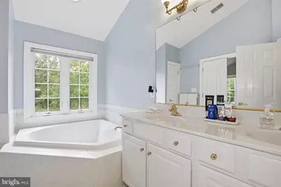 3826 Elmwood Towne Way, Alexandria, VA 22303 - Photo 15