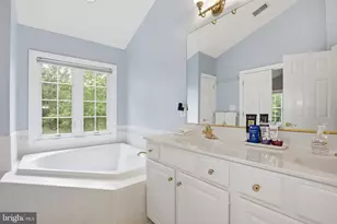 3826 Elmwood Towne Way, Alexandria, VA 22303 - Photo 15