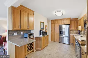 5904 Mt Eagle Dr, Alexandria, VA 22303 - Photo 7