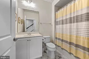 5951 Clapton Ct, Alexandria, VA 22310 - Photo 9