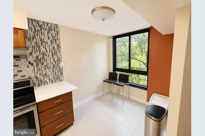1808 Old Meadow Road #1005, McLean, VA 22102 - Photo 7