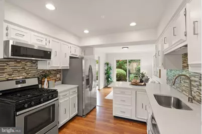 7001 Old House Road, McLean, VA 22101 - Photo 15
