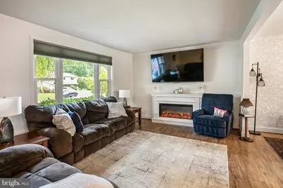 10197 Wavell Road, Fairfax, VA 22032 - Photo 5