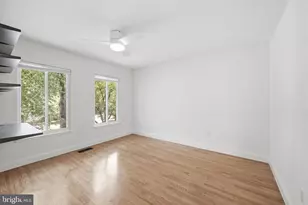2050 Chadds Ford Dr, Reston, VA 20191 - Photo 25