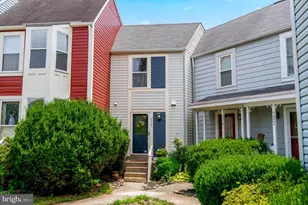 7317 Castleberg Ct, Alexandria, VA 22315 - Photo 1