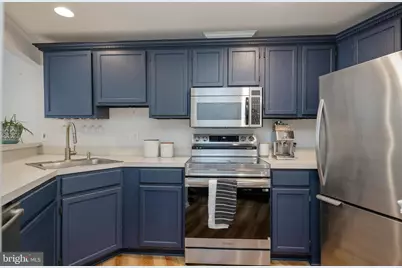 7317 Castleberg Court, Alexandria, VA 22315 - Photo 3