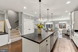 2876 Lowen Valley Rd, Alexandria, VA 22303 - Photo 13