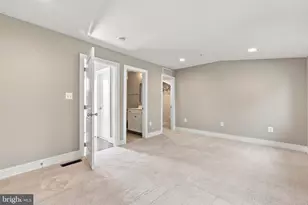2876 Lowen Valley Rd, Alexandria, VA 22303 - Photo 37