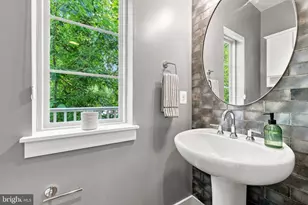 2876 Lowen Valley Rd, Alexandria, VA 22303 - Photo 19